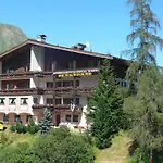Bergsonne Aparthotel