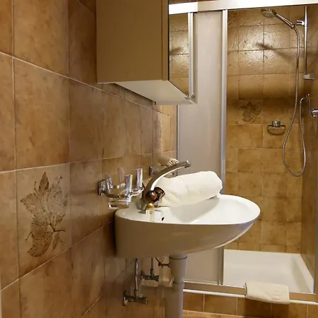 Aparthotel Garni Bergsonne 3*