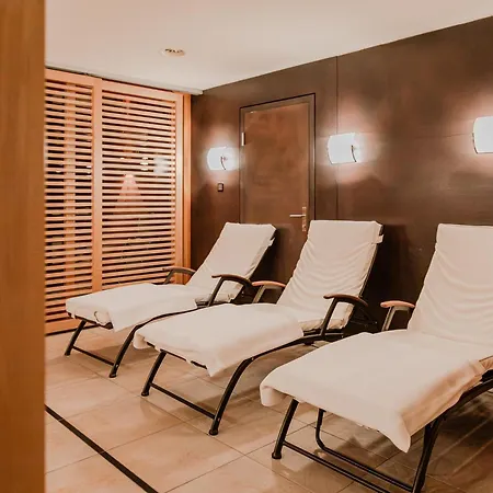 Bergsonne 3* سامنون