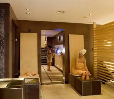 Aparthotel Garni Bergsonne Samnaun