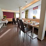 شقة فندقية Bergsonne سامنون
